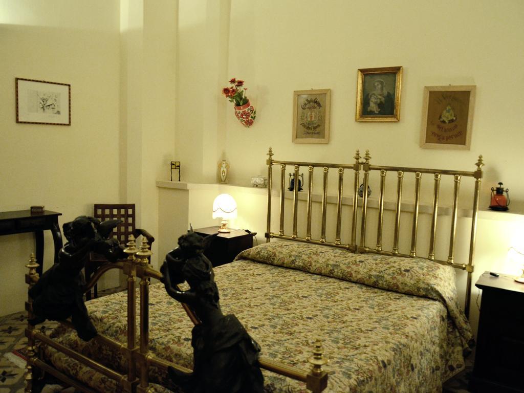 B&B Le Due Corti Martignano Habitación foto